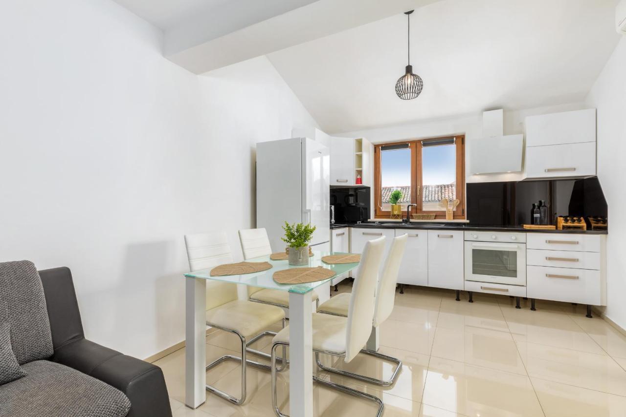Apartment Bailey Pula Buitenkant foto