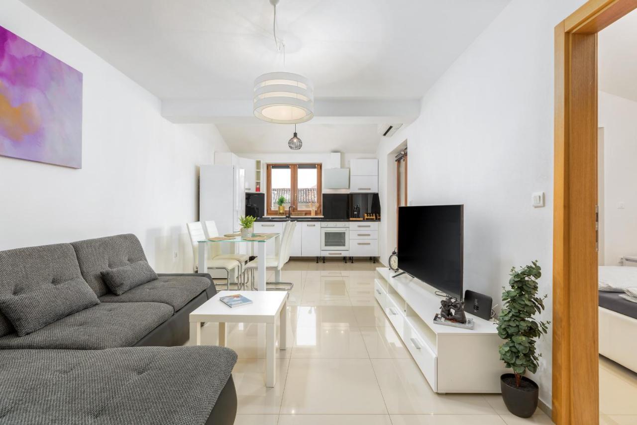 Apartment Bailey Pula Buitenkant foto